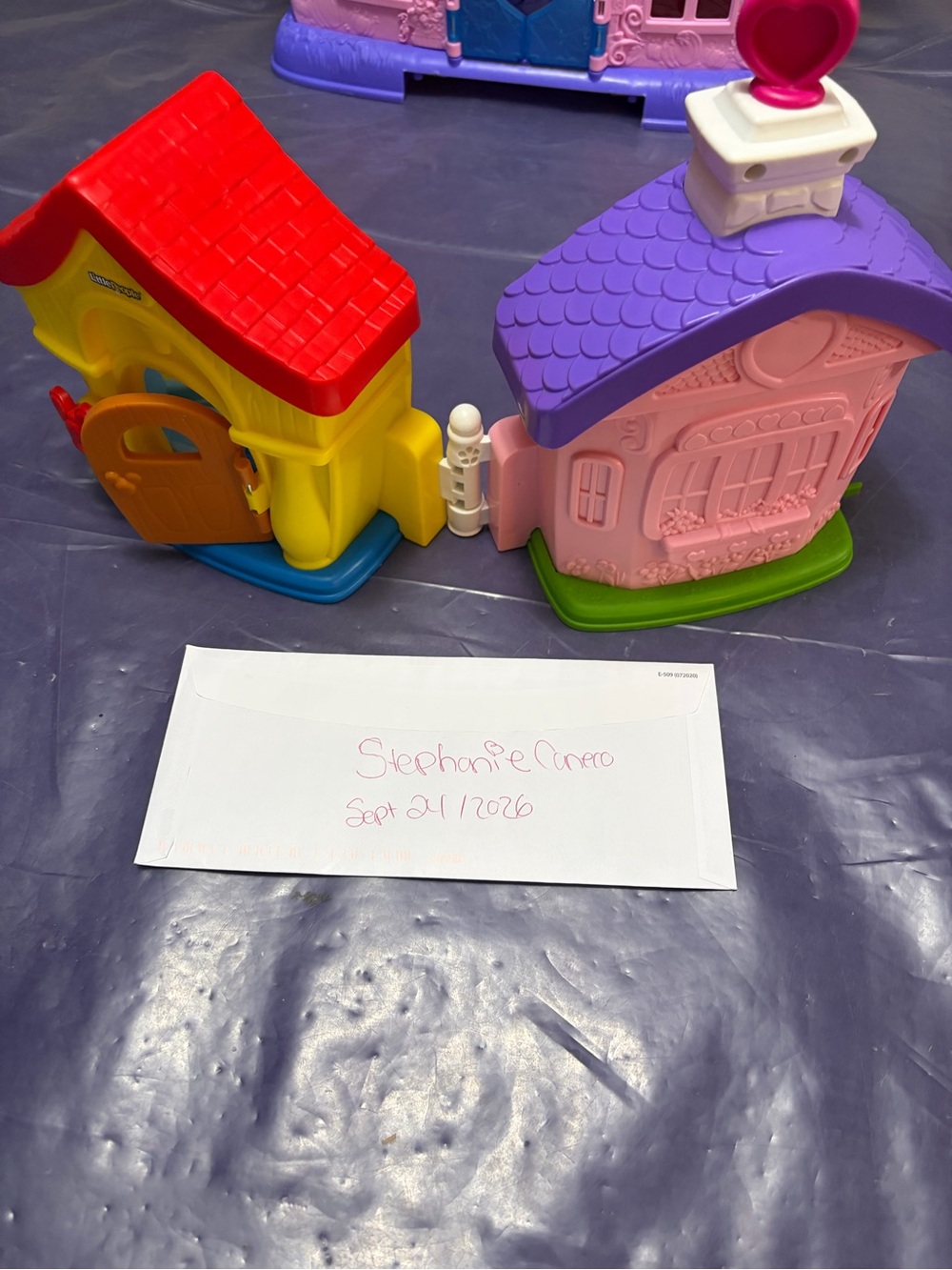 Little People Minnie/Mickey Play house